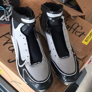 Men’s Nike metal cleats